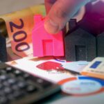 imagem de pessoa buscando o que é renda fixa